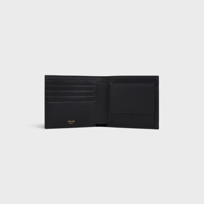 Cartera plegable de dos compartimentos en Triomphe Canvas Cartera plegable de dos compartimentos en Triomphe Canvas