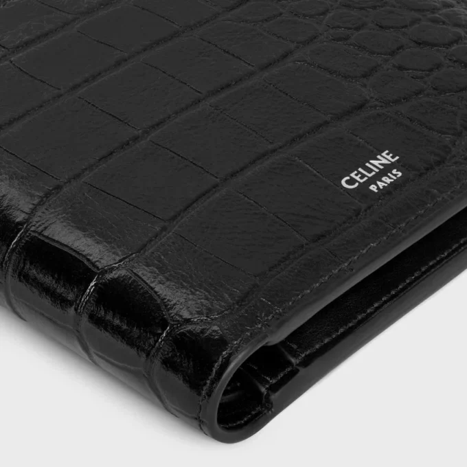 Cartera plegable de piel de becerro con relieve de cocodrilo