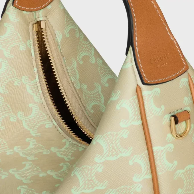 Celine Lulu para adolescentes en Triomphe Canvas