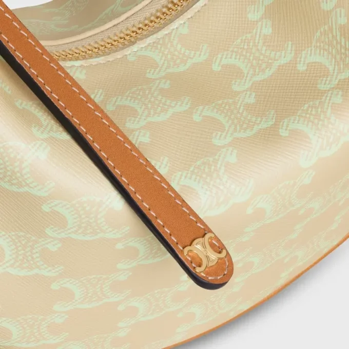 Celine Lulu para adolescentes en Triomphe Canvas