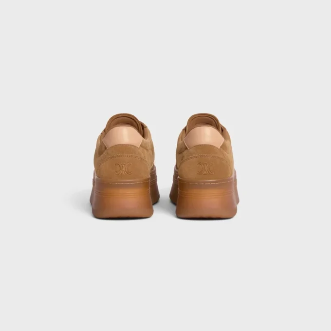CELINE – Zapatillas con suela de cuña y detalle «Triomphe» en la parte trasera, confeccionadas en ante y piel de becerro