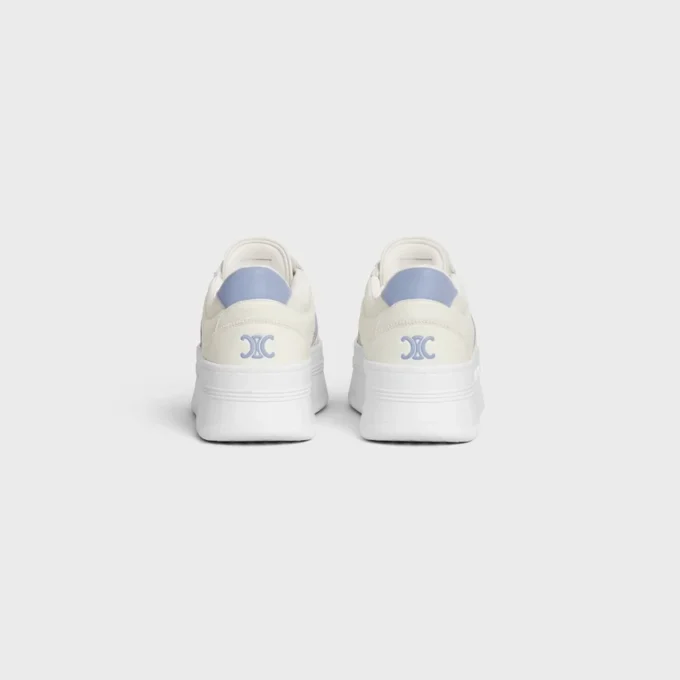 CELINE – Zapatillas con suela de cuña y detalle Triomphe en la parte trasera, en piel de becerro CELINE – Zapatillas con suela de cuña y detalle Triomphe en la parte trasera, en piel de becerro