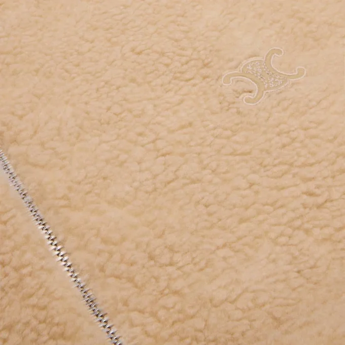 Chaqueta con capucha de forro polar Chaqueta con capucha de forro polar