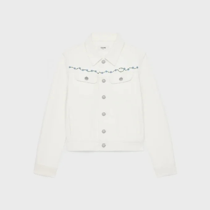 Chaqueta vaquera con bordados en denim blanco lavado al natural Chaqueta vaquera con bordados en denim blanco lavado al natural