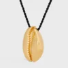 Collar CELINE Dafila con conchas en latón con acabado dorado y seda Collar CELINE Dafila con conchas en latón con acabado dorado y seda