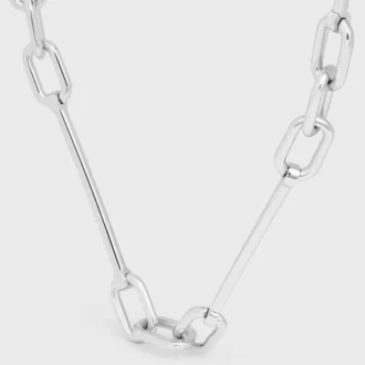 Collar con charms de latón con acabado de rodio