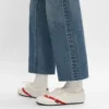 Las zapatillas planas en grosgrain, terciopelo, ante de cabra y piel de cordero