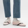 Las zapatillas planas en grosgrain, terciopelo, ante de cabra y piel de cordero