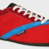 Las zapatillas planas en grosgrain, terciopelo, ante de cabra y piel de cordero