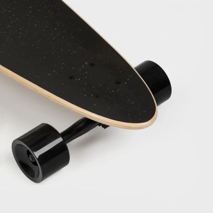 Longboard con estampado del logotipo de CELINE Longboard con estampado del logotipo de CELINE