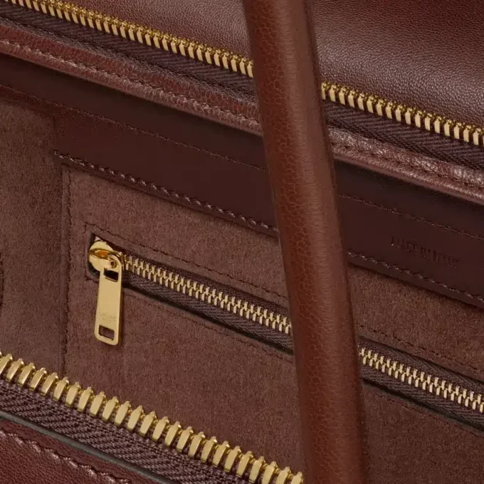 Luggage grande de piel de cordero flexible y brillante Luggage grande de piel de cordero flexible y brillante