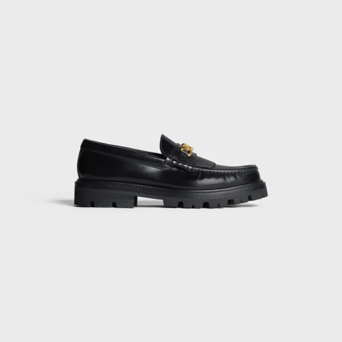 Mocasines Margaret con Triomphe en piel de toro pulida Mocasines Margaret con Triomphe en piel de toro pulida