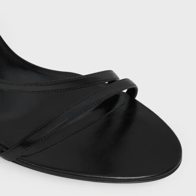 Sandalias Ava de CELINE en piel de cordero Sandalias Ava de CELINE en piel de cordero