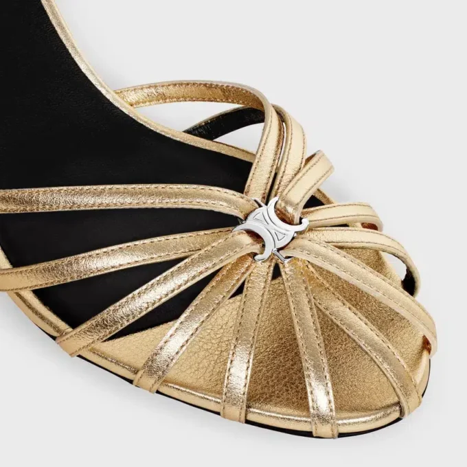 Sandalias CELINE Triomphe en piel de cordero laminada Sandalias CELINE Triomphe en piel de cordero laminada