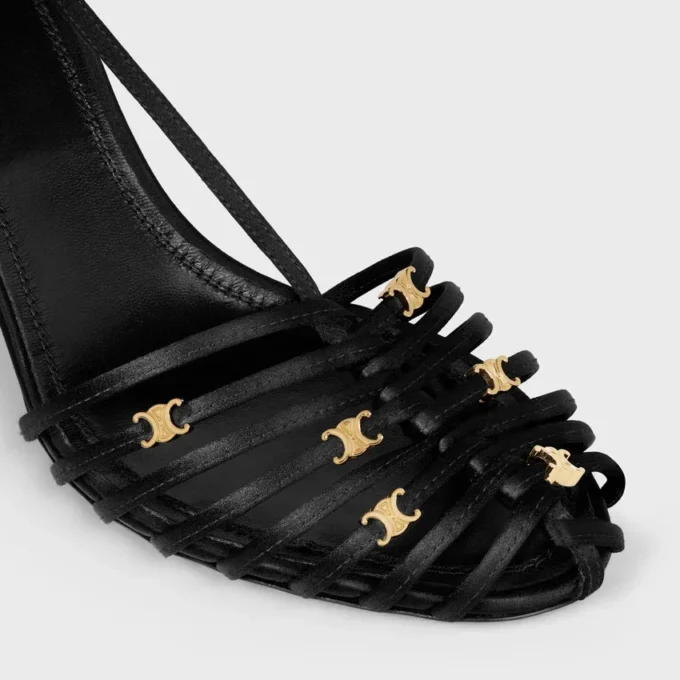 Sandalias con tacón de jaula en satén Sandalias con tacón de jaula en satén