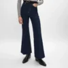 Vaqueros acampanados 003 en denim índigo ligero