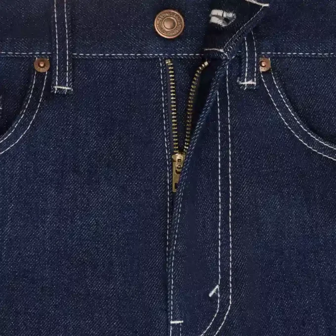Vaqueros acampanados 003 en denim índigo ligero
